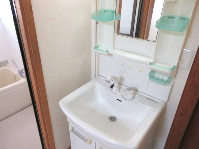 洗面設備　洗髪洗面台