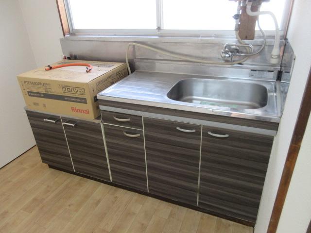 キッチン　ガスコンロ新品