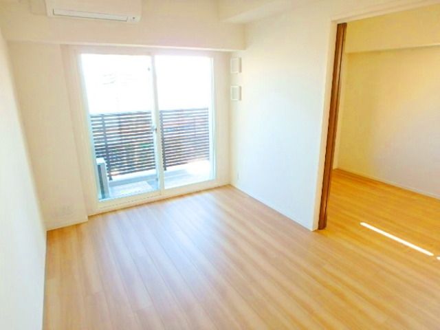 居室・リビング　オールフローリング