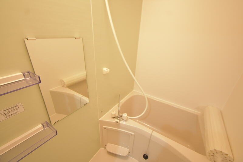バス・シャワールーム　浴室乾燥機付き♪