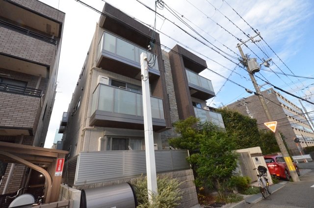 建物外観　オートロック・モニター付きインターホン完備☆