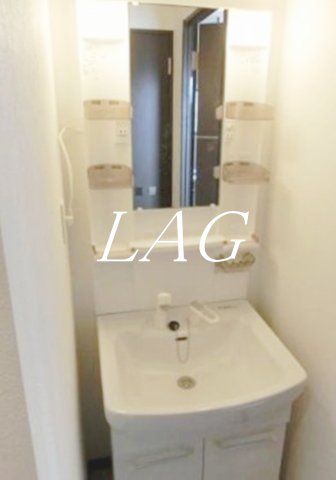 洗面設備　洗面台です。