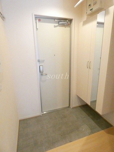 玄関　シューズＢＯＸ付きの玄関