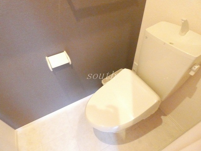 トイレ　ウォシュレット付きのトイレ