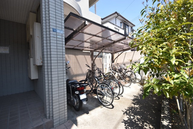 駐車場　駐輪場