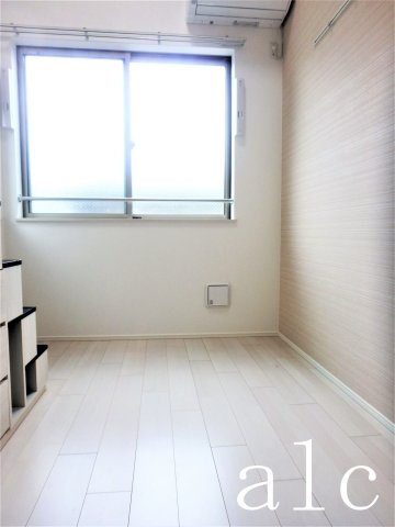 居室・リビング　使いやすい居間です