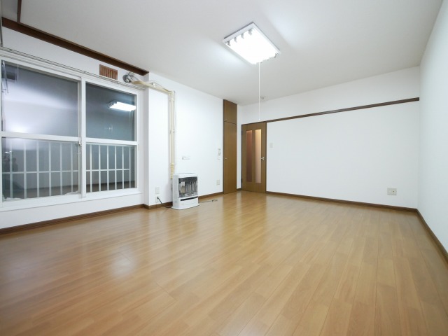 居室・リビング　☆13.0帖の広々としたリビングです！