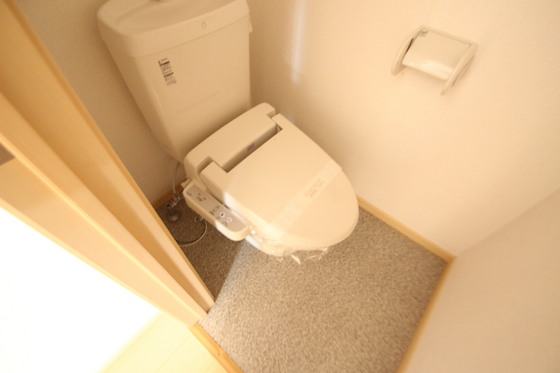 トイレ　※別部屋の写真です