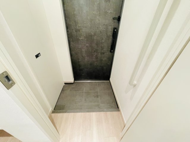 玄関　収納もある玄関です