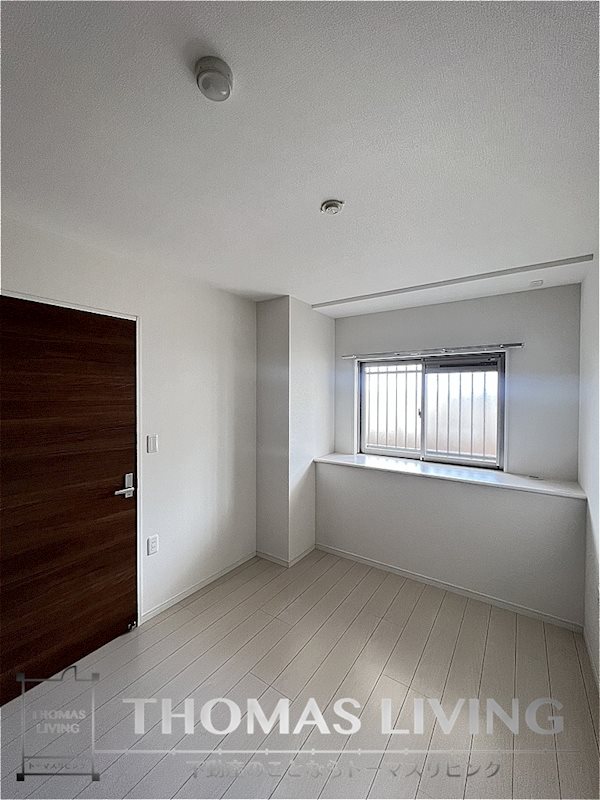 その他部屋・スペース　広々とした洋室が魅力ですよ。