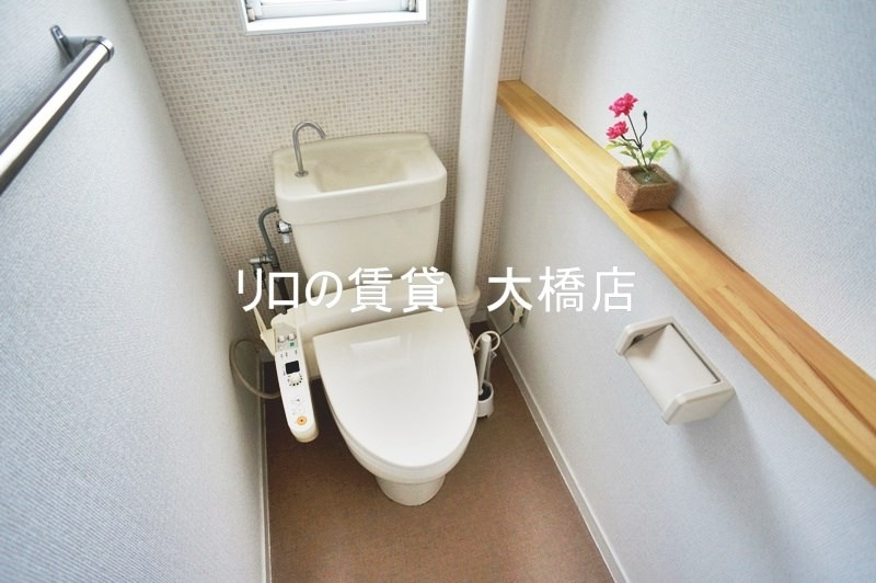 トイレ　別号室