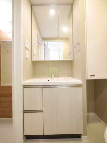 洗面設備　別間取り参考写真