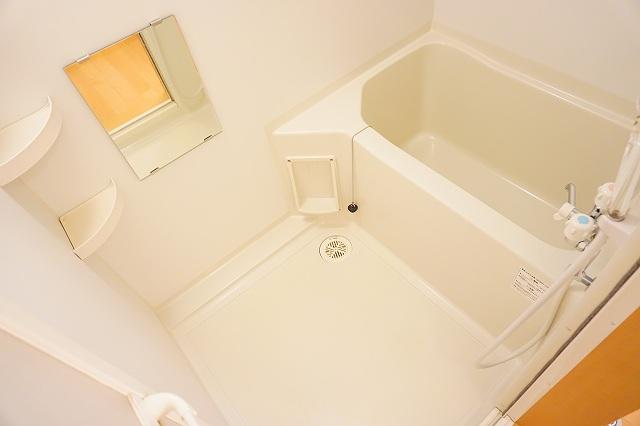 バス・シャワールーム　浴室