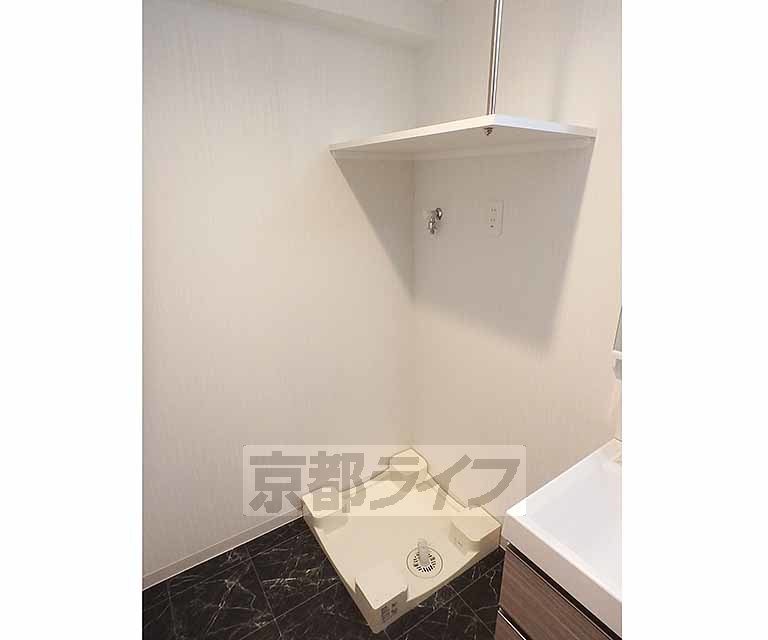 その他設備　脱衣所スペースに洗濯機設置可能