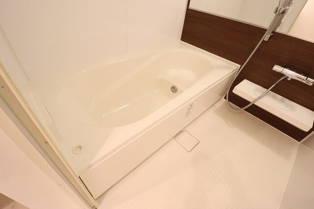 バス・シャワールーム　浴室