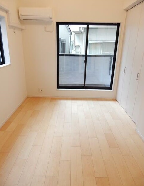 居室・リビング　使いやすい形の為、レイアウトを楽しめます♪