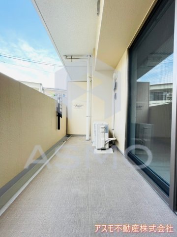 バルコニー　同マンション別部屋　参考写真