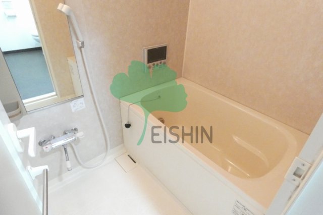 バス・シャワールーム　清潔感のある浴室です！