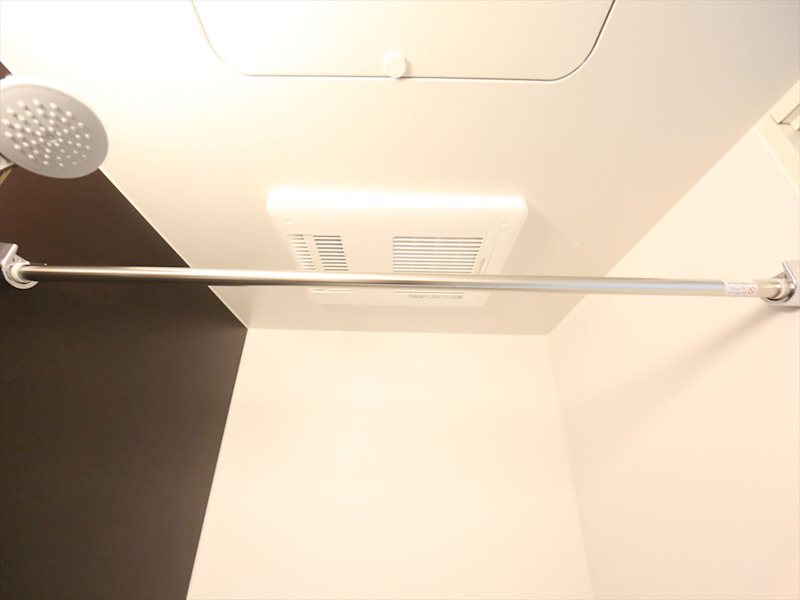 その他設備　浴室暖房乾燥機付き