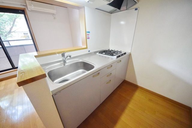 キッチン　★２口コンロ付きのカウンターキッチン★