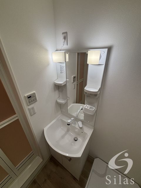 洗面設備　同仕様