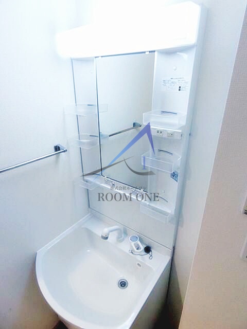 洗面設備　洗面台です。