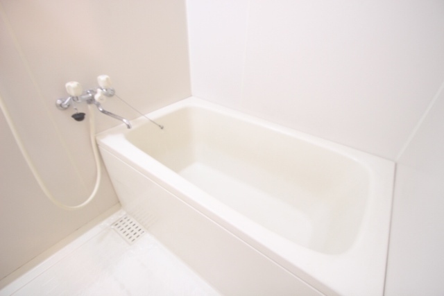 バス・シャワールーム　※同物件別部屋の写真です。