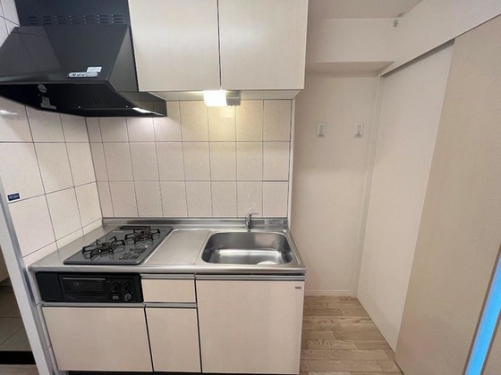 キッチン　※他部屋の写真です。現況優先