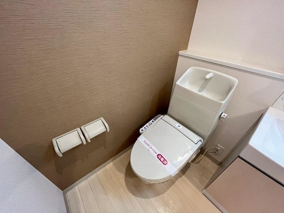 トイレ　※他部屋の写真です。現況優先