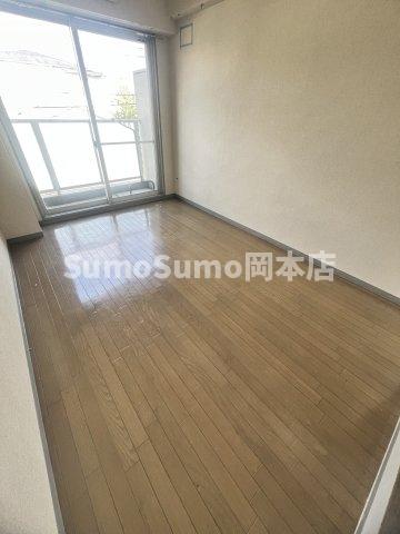 その他部屋・スペース　落ち着いて過ごせるお部屋なので、寝室にいかがでしょうか