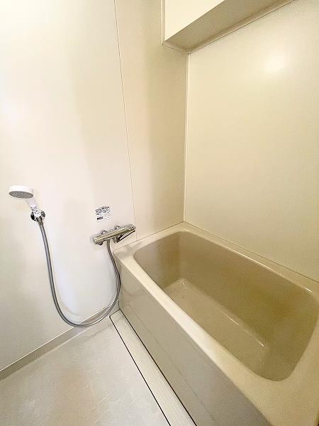 バス・シャワールーム　浴室