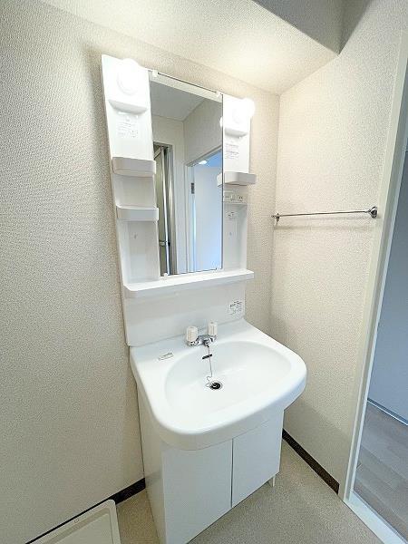 洗面設備　洗面化粧台