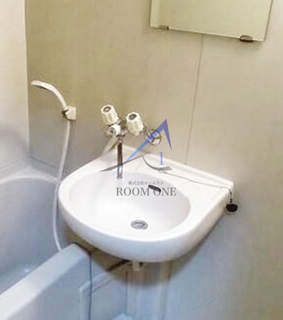 洗面設備　洗面台です。