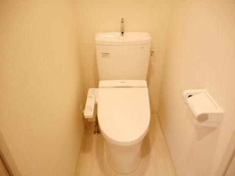 トイレ　シャワー付トイレ