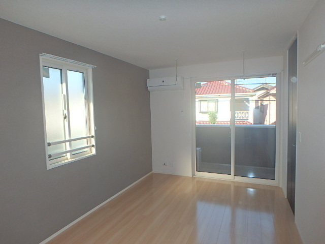 居室・リビング　アクセントクロスが効いてます