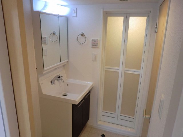 洗面設備　脱衣スペースもあります