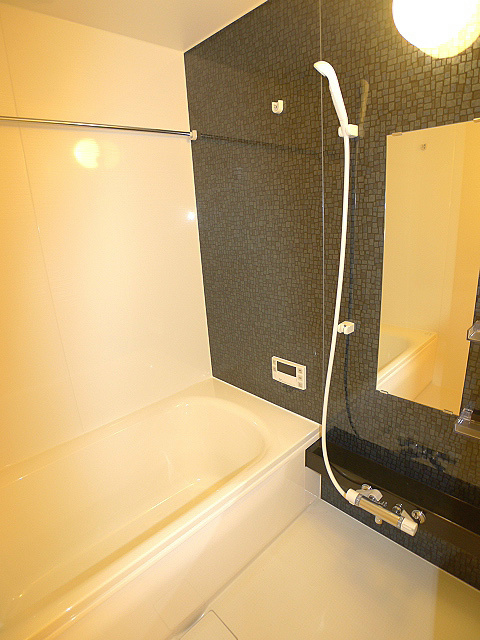 バス・シャワールーム　おしゃれなバスルーム