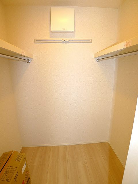 収納　ウォークインクローゼット