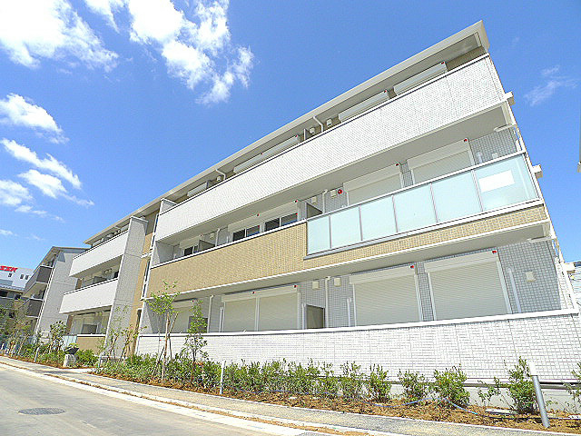 建物外観　ロイジェントパークスレイクタウンのご紹介はアソシエ住まいの窓