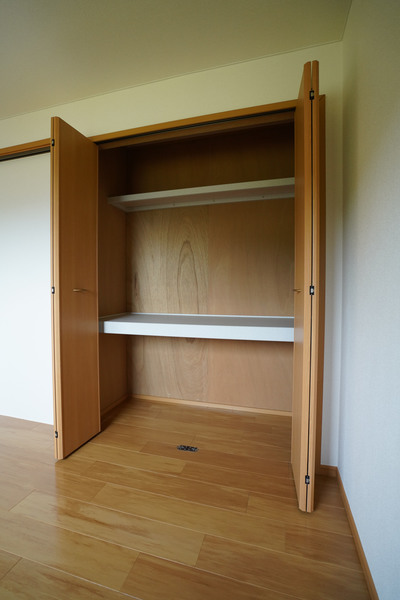 収納　同じ建物の別のお部屋