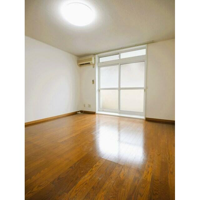 居室・リビング　日当たり良好