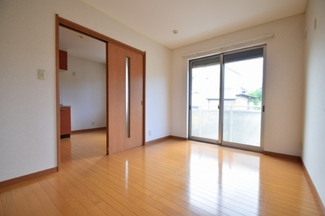 居室・リビング　別部屋参考写真