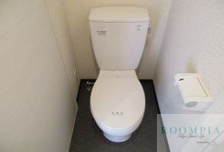 トイレ　※同タイプの別のお部屋です。