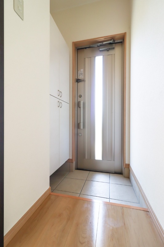 玄関　図面と現状に相違がある場合には現状を優先