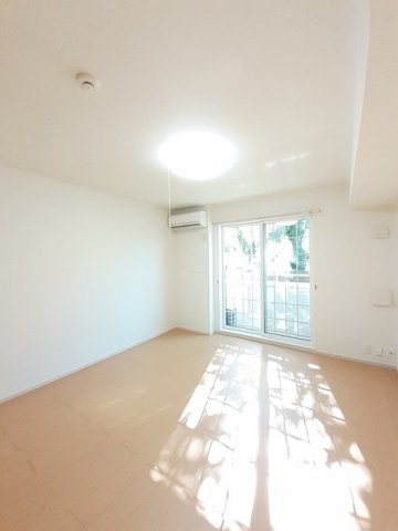 居室・リビング　中はこのようになっています