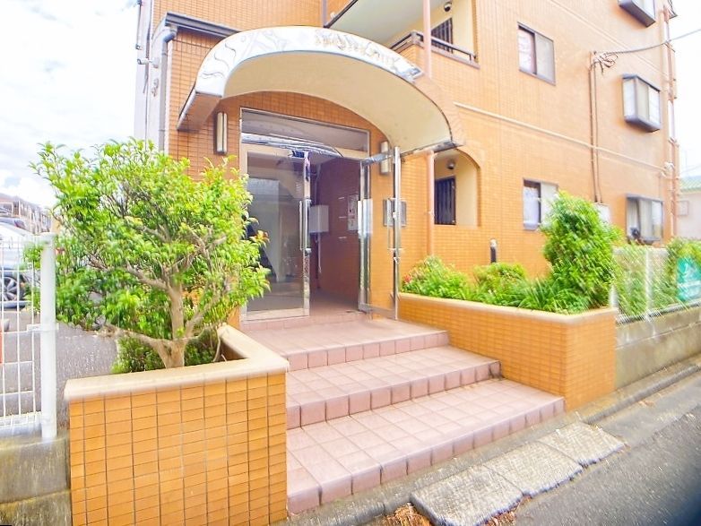 エントランス　エントランス