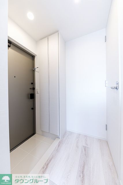 玄関　※写真は同タイプ住戸です。