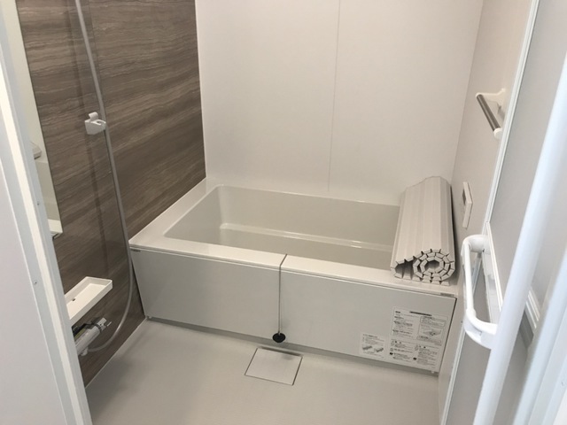 バス・シャワールーム　※同物件別号室写真となります。