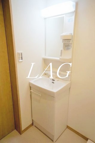 洗面設備　独立洗面台です。