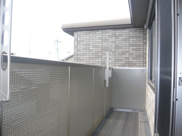 バルコニー　ベランダあります